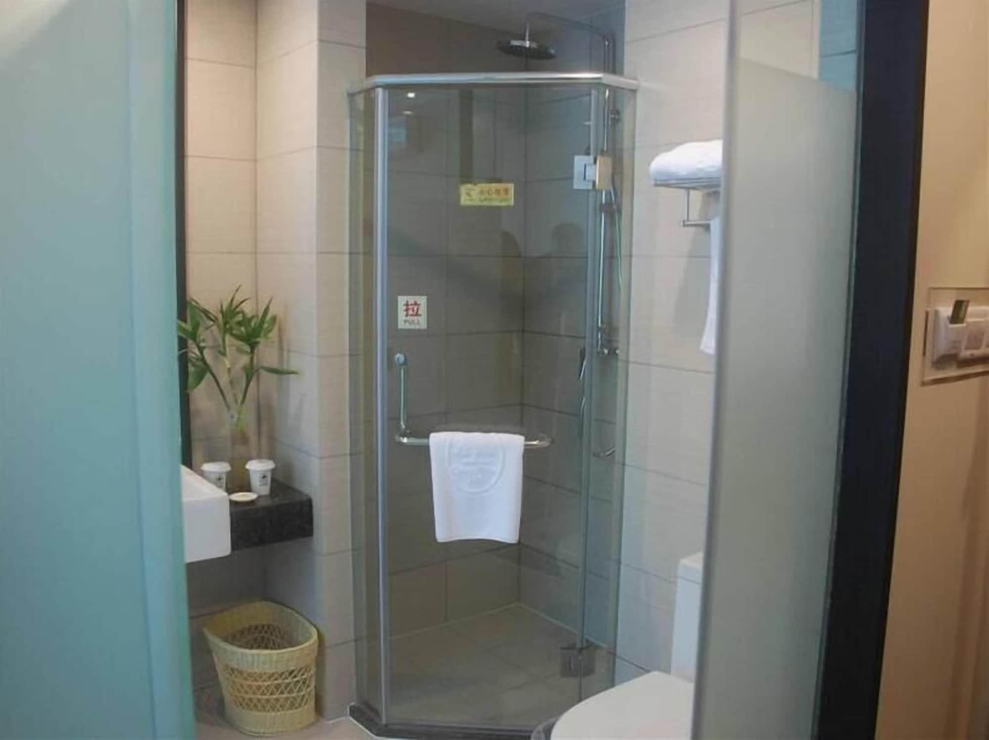 Greentree Inn Jiangsu Nantong Rugao Haiyang Road Tiancheng Business Hotel Esterno foto